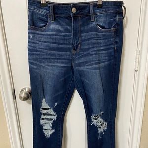 American Eagle Hi-Rise distressed Jegging